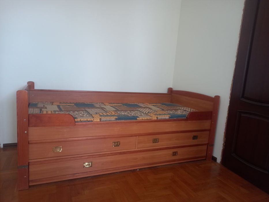 Продам ліжко в відмінному стані