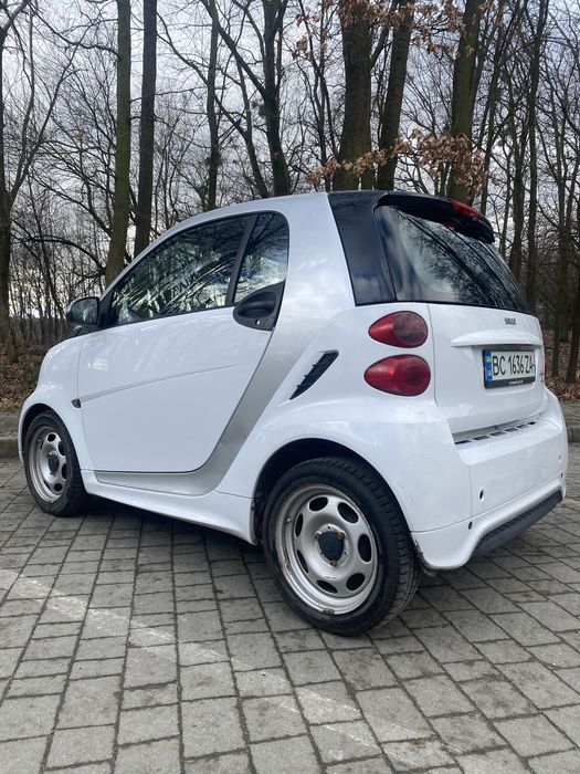 Smart fortwoo electric Смарт форту електро