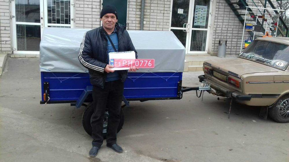 Міцний причіп до автомобіля  від заводу виробника 2000*1300*400