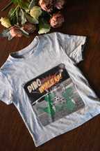 T-shirt ze zmieniających się nadrukiem