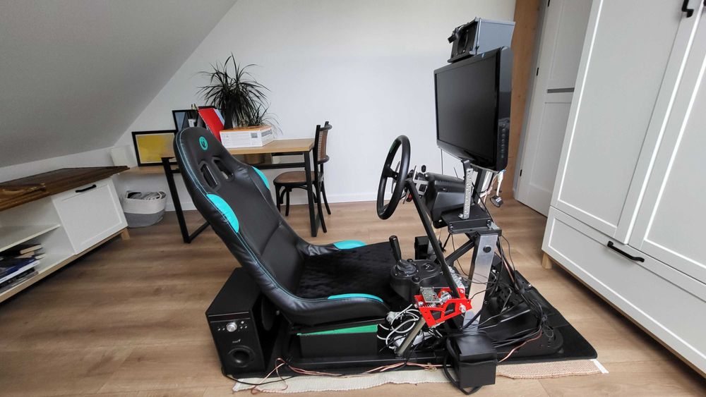Sim racing kierownica stanowisko