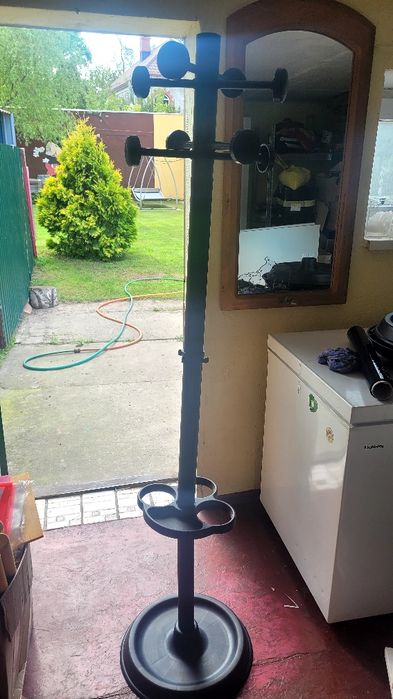 Вішалка напольна металева