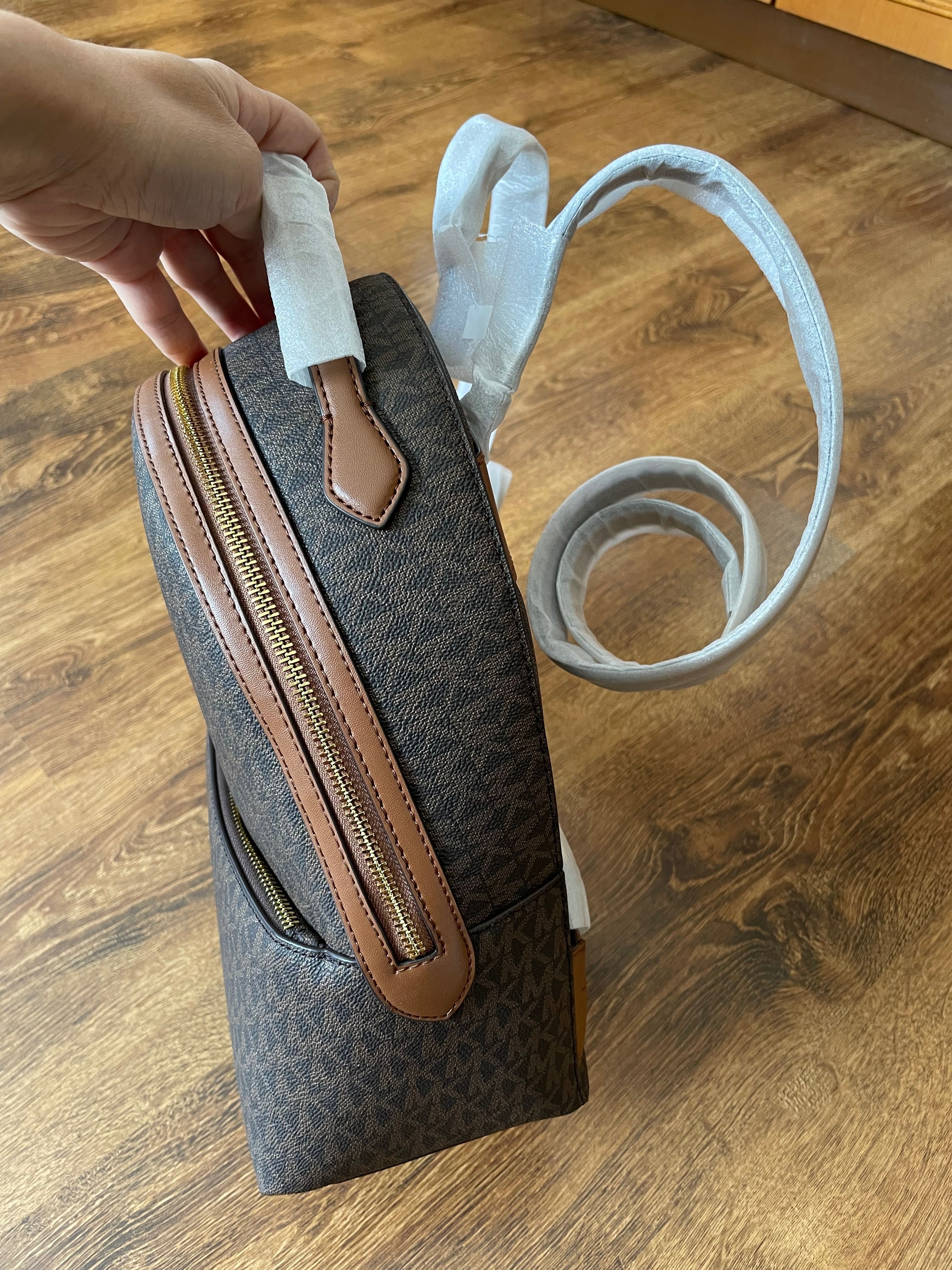 Рюкзак жіночий А4 Michael Kors Sheila Medium logo