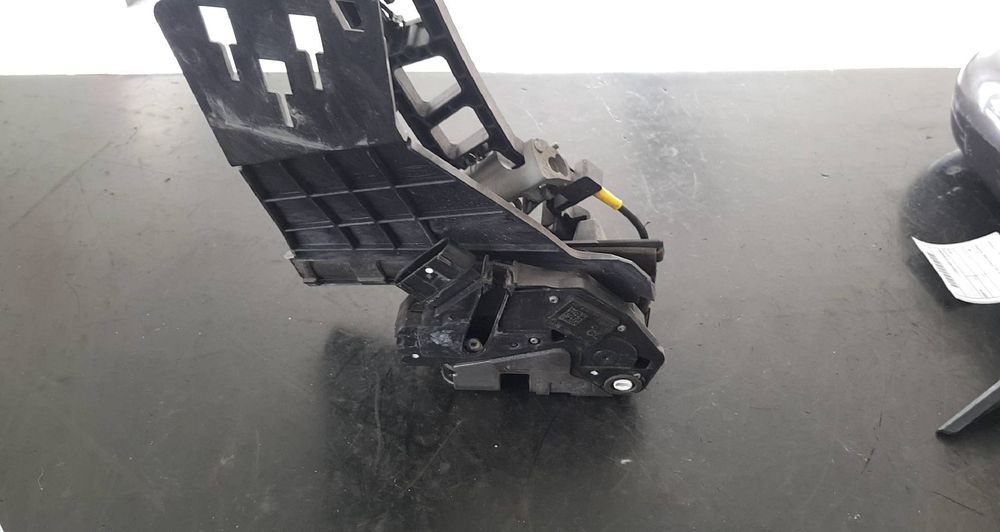 Fechadura / fecho porta trás direito FORD Fiesta VI (CB1, CCN)