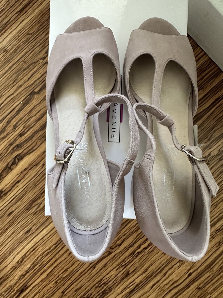 Wysoka eleganckie szare sandały na koturnie 5th avenue 40/41 skora