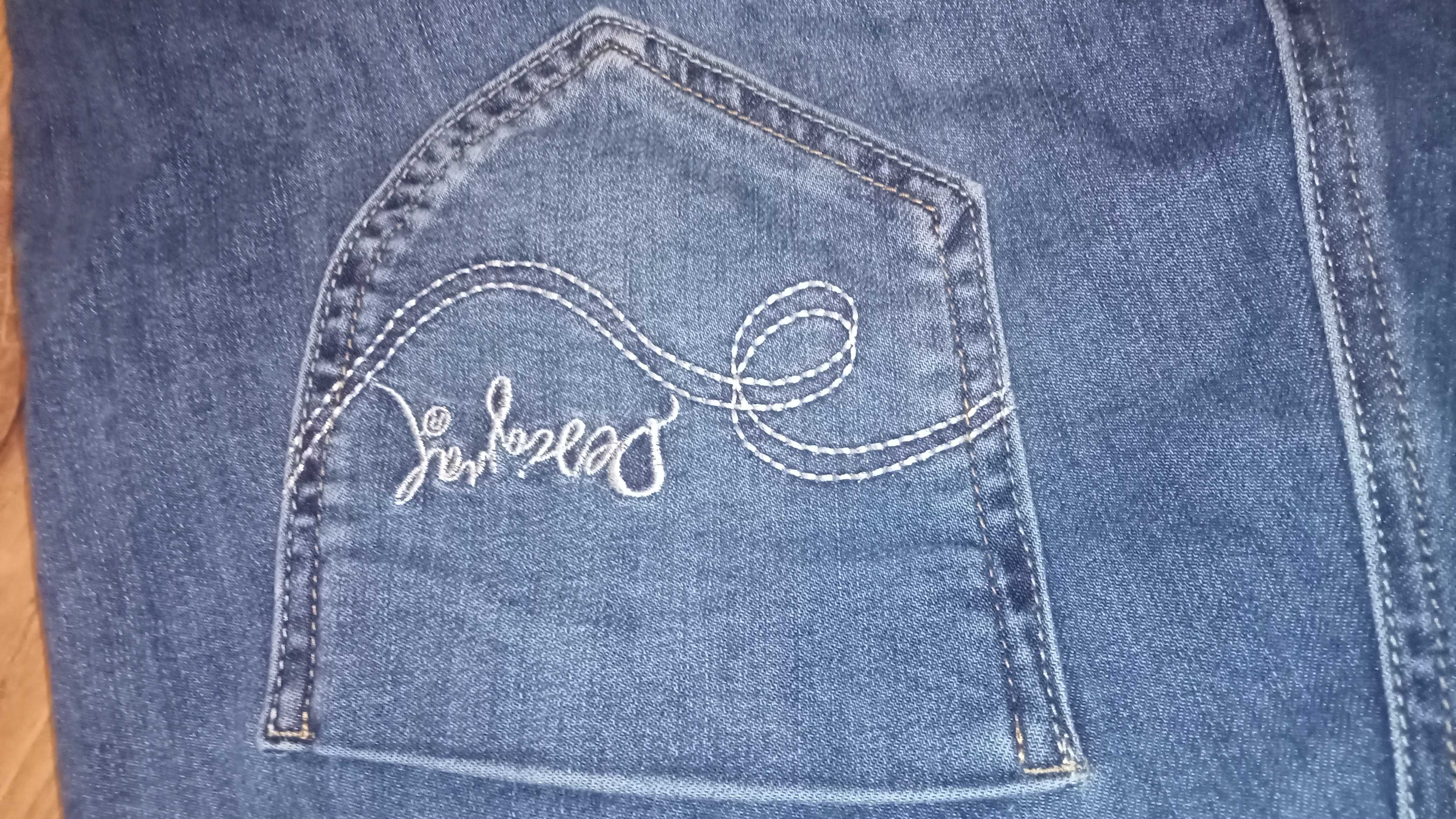 Jeansy Desigual rurki slim fit hafty oryginalne 42 L dżinsy modne
