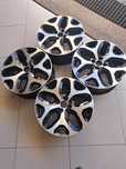 Conjunto de jantes 17"  Renault  .