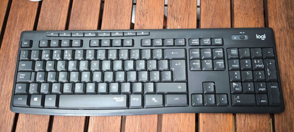Teclado Logitech K295 PC