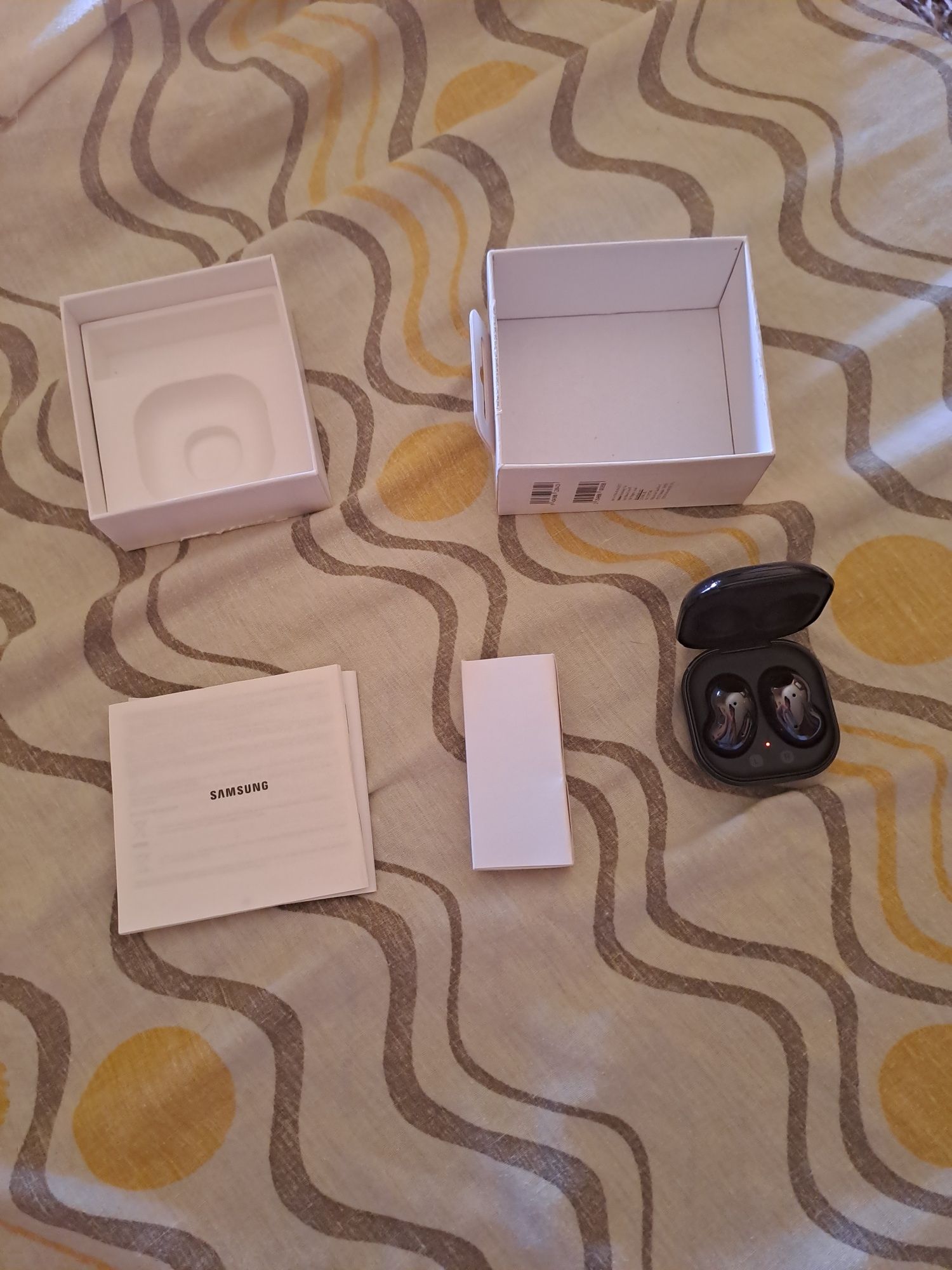 Samsung buds (semi-novo)