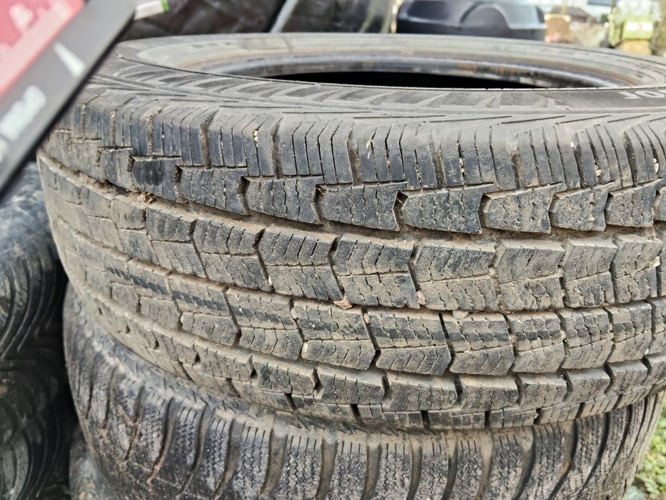 Opony 2szt zimowe 195/70 R15C