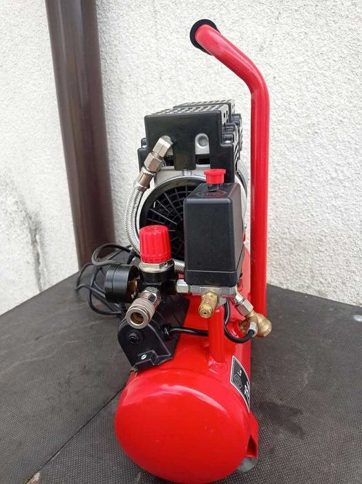 Kompresor cichy 6L sprężarka Einhell TE-AC 6 SILENT 8bar przenośny