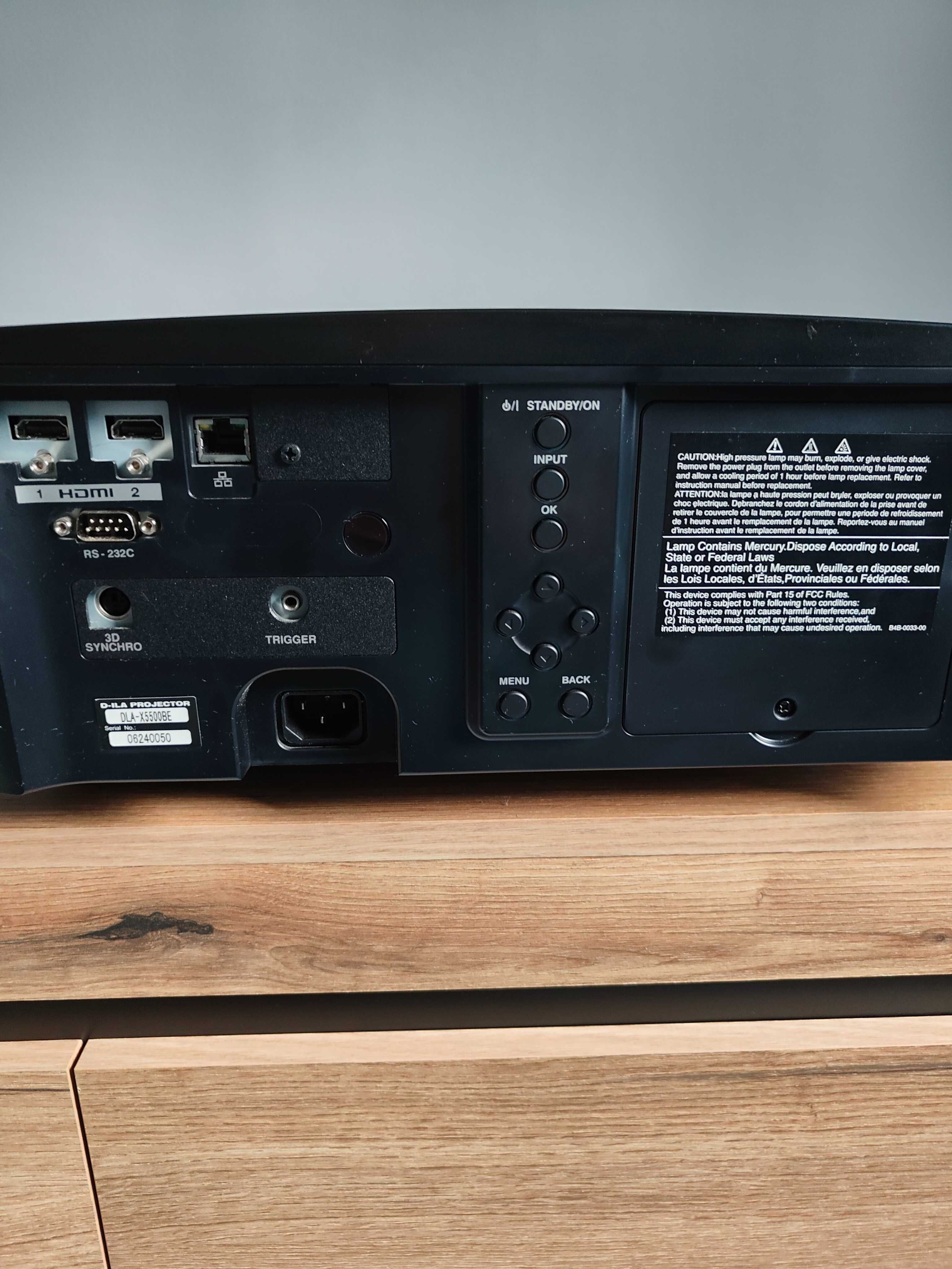 projektor 4K z HDR JVC DLA X5500BE