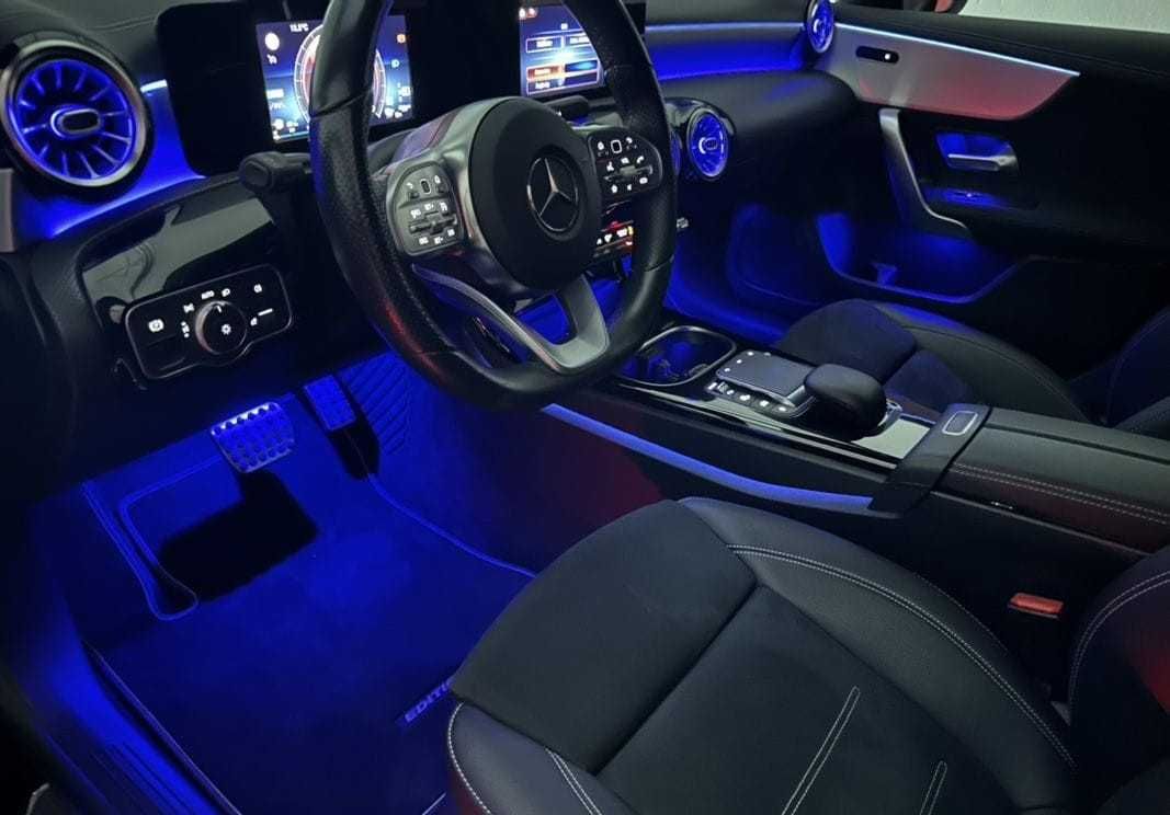 Mercedes Benz A250e Pack AMG Limousine 2020 - EXCELENTE ESTADO