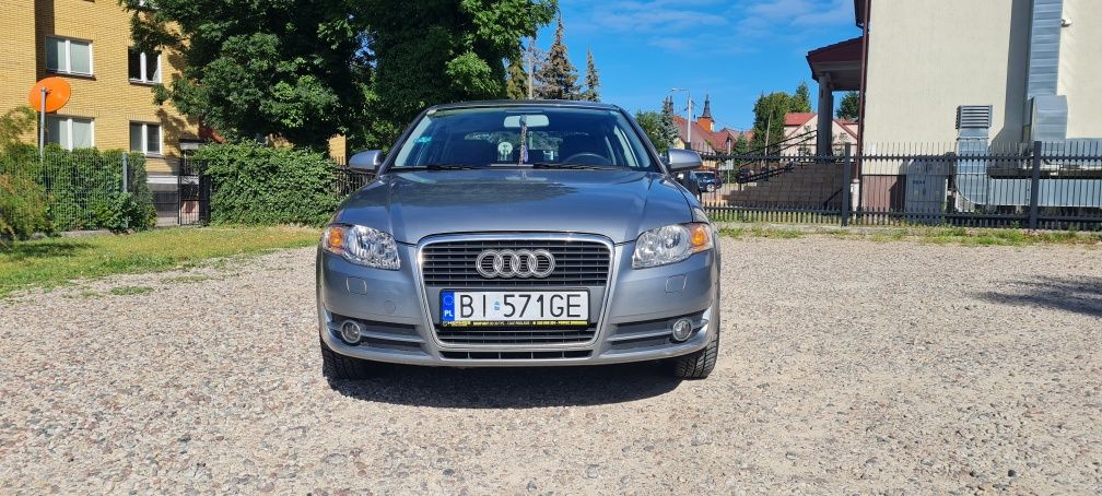 Audi A4 B7  1.6 MPi Benzyna Nowy Rozrząd Mały przebieg