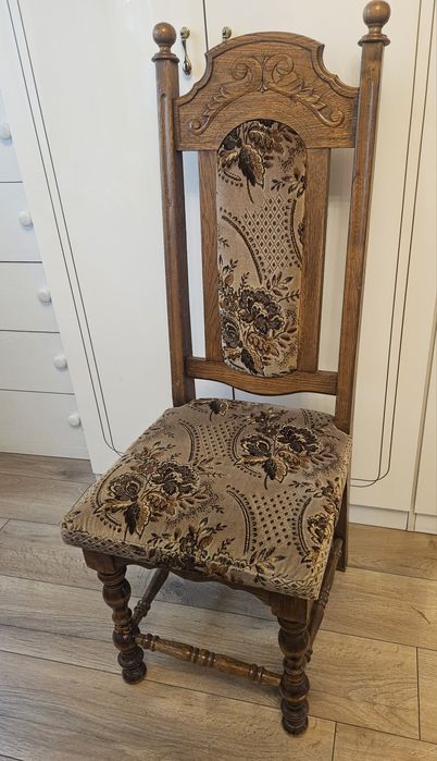 Krzesla z litego drewna debowego