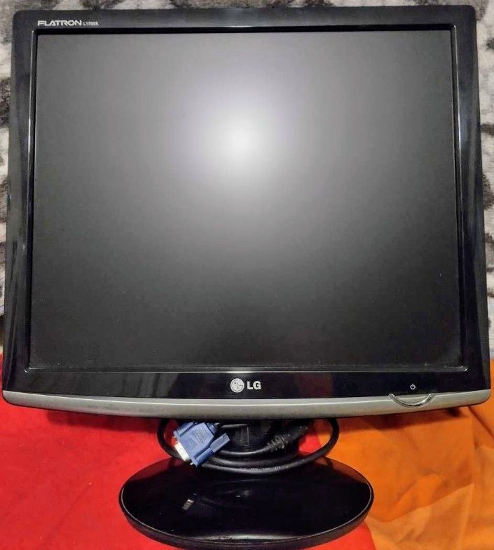 Монитор экран Lg flatron l1755s
