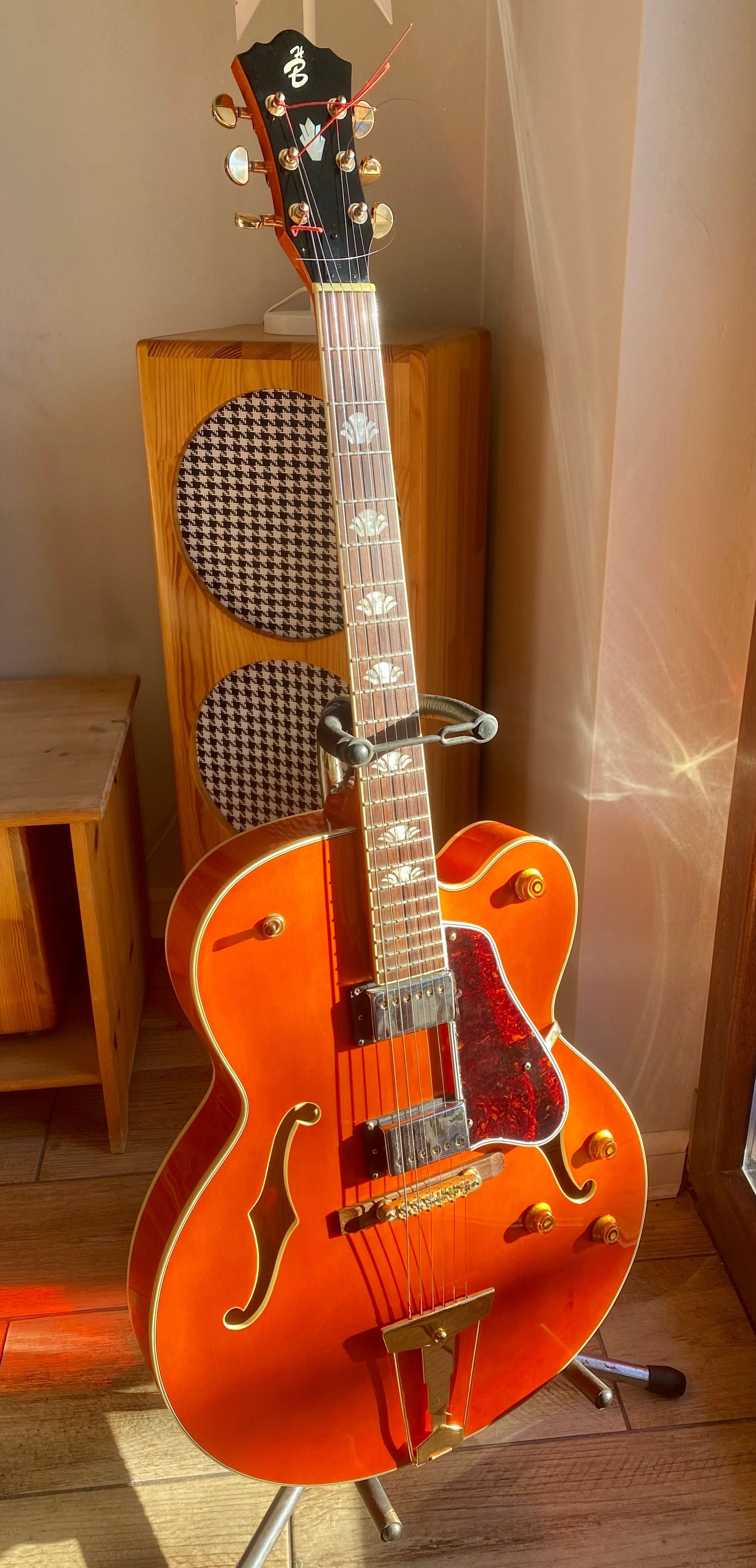 Gitara jazzowa HB