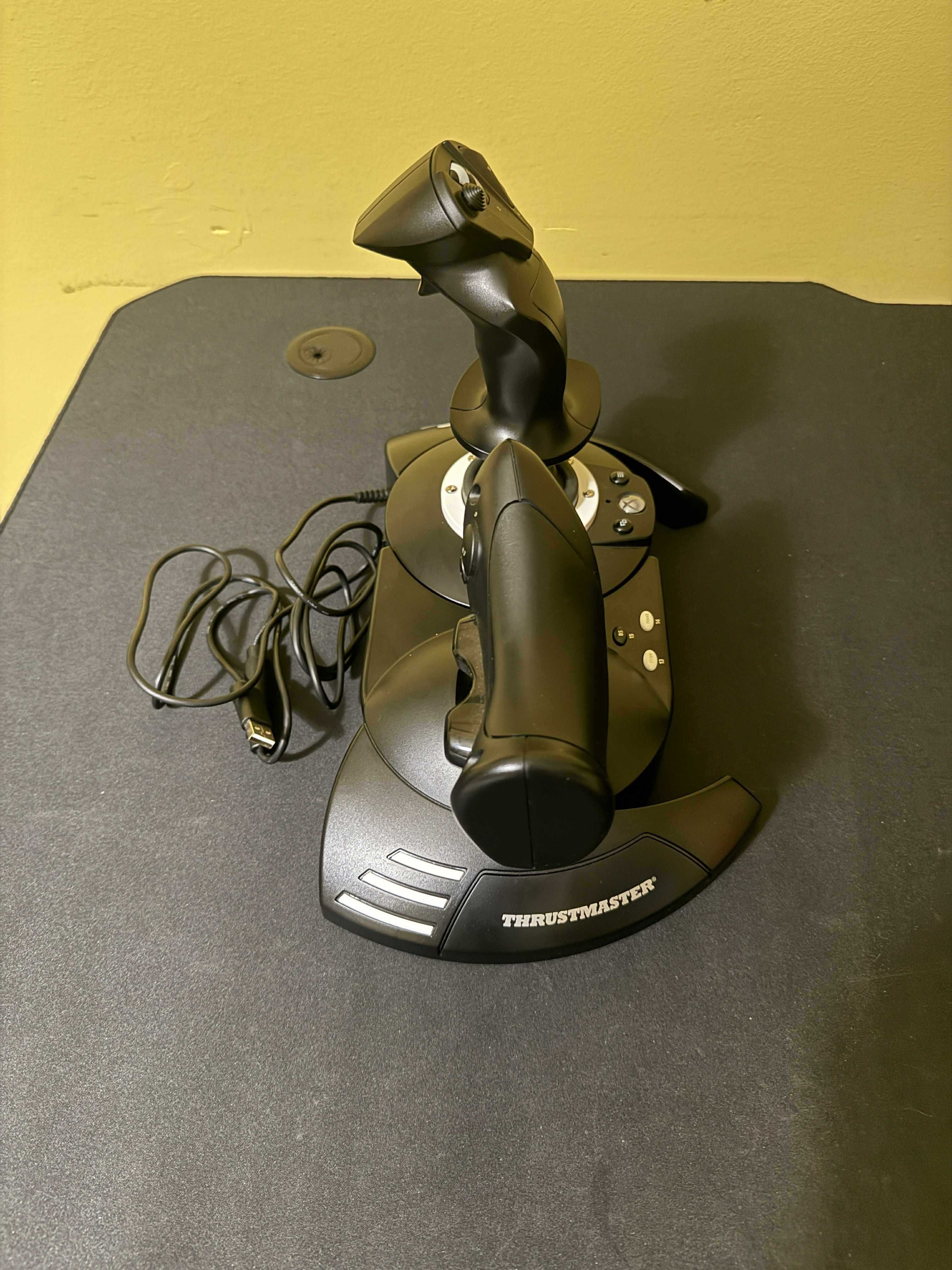 Joystick Thrustmaster T.Flight Hotas One (Como Novo)