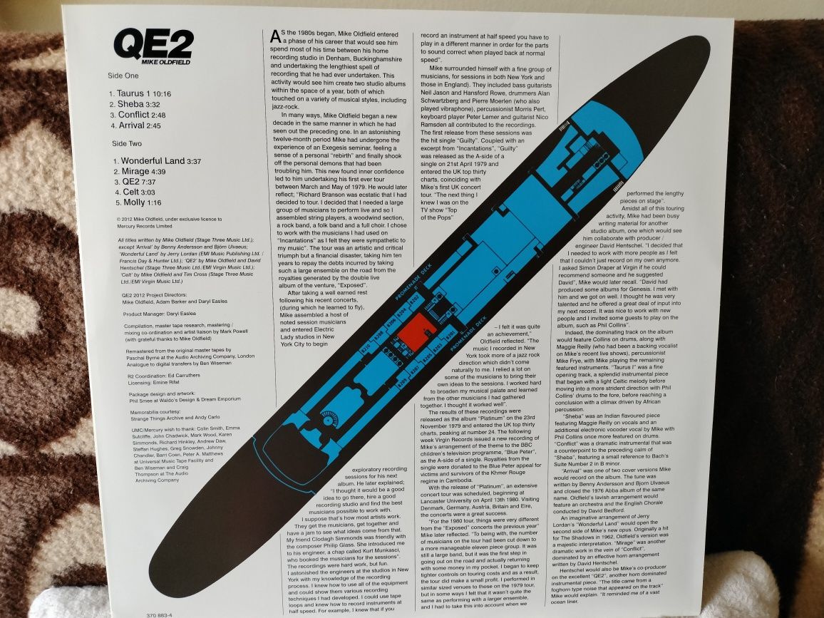 Vinyl. Mike Oldfield "QE2"