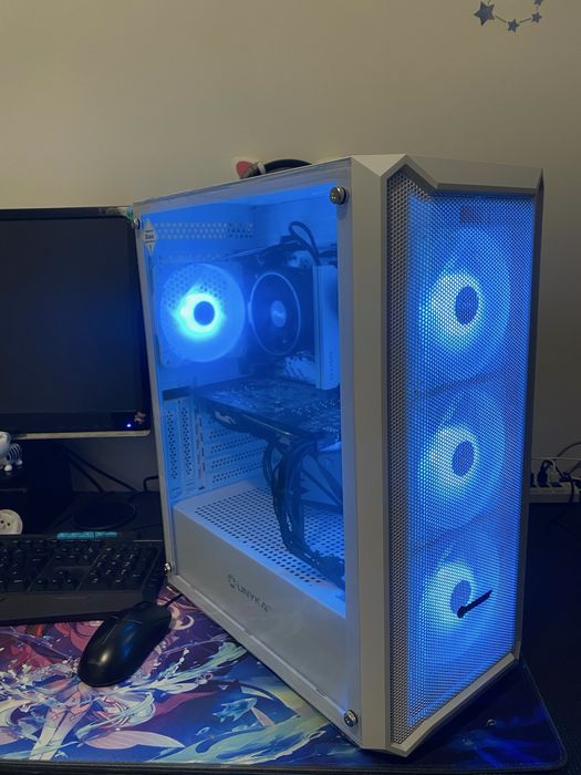 PC GAMER RYZEN 7, já com jogos instalados.