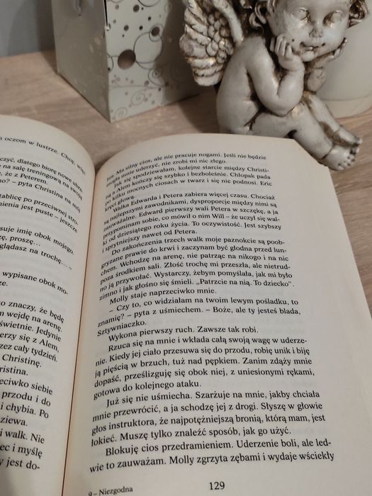 Veronica Roth "Niezgodna"