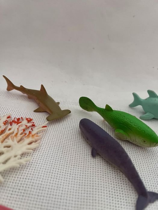 Игрушки акулы Цена за все!