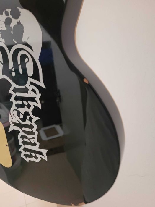 Guitarra modelo Les Paul - Pickups EMG James Hetfield Custom