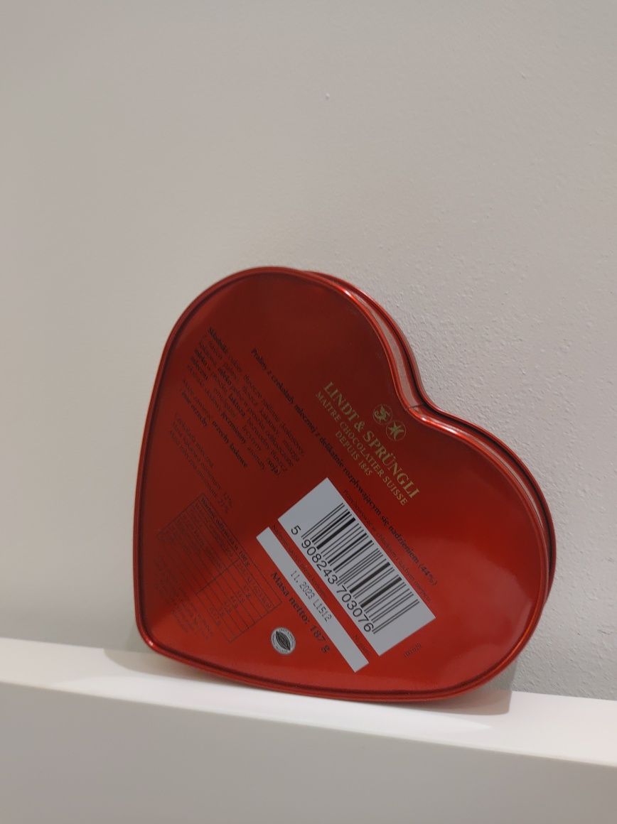 Lindt Lindor czerwone pudełka metalowe w kształcie serca/pudełka serce