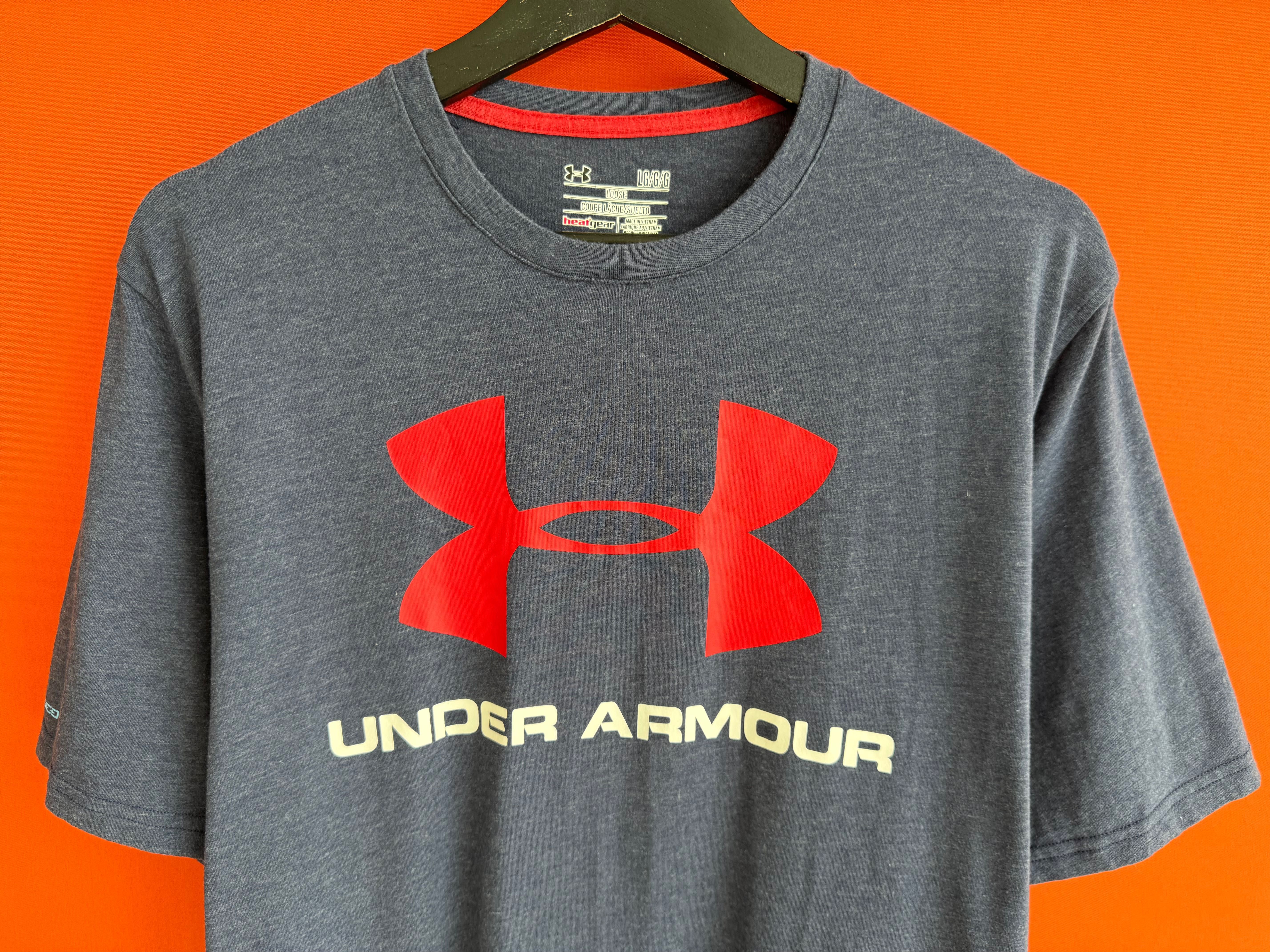 Under Armour оригинал мужская спортивная футболка размер L Б У