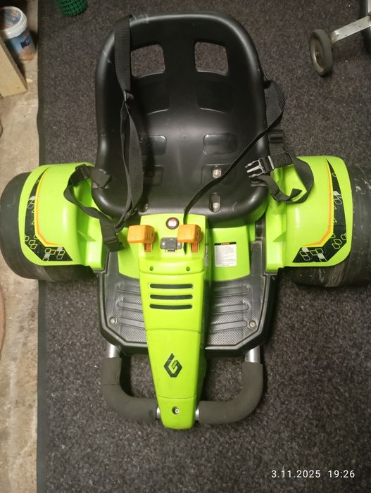 Samochód zabawka na akumulator