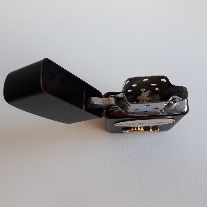 Isqueiro tipo Zippo - Placa com nome gravado  -  Novo !!!