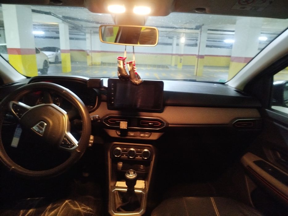 DACIA impecável !!  11.500 euros
