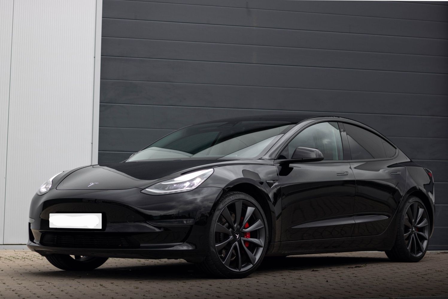 Tesla model 3 Performance