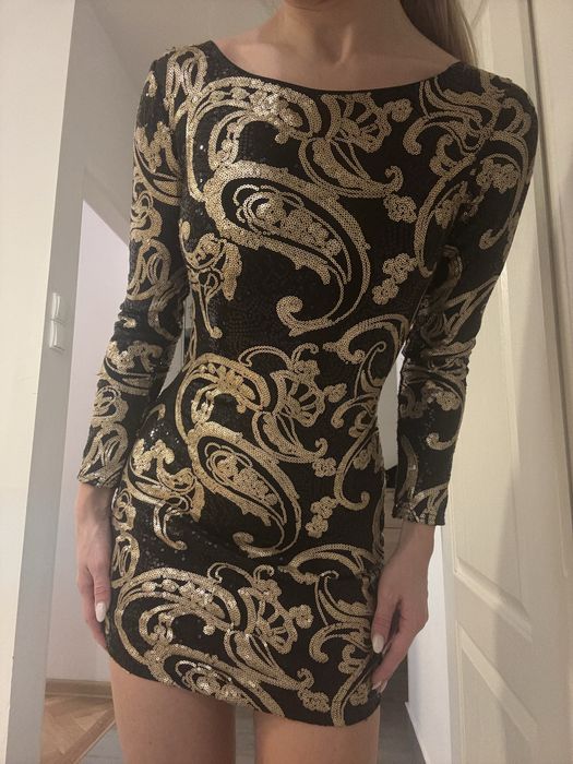 sukienka w cekiny sylwestrowa