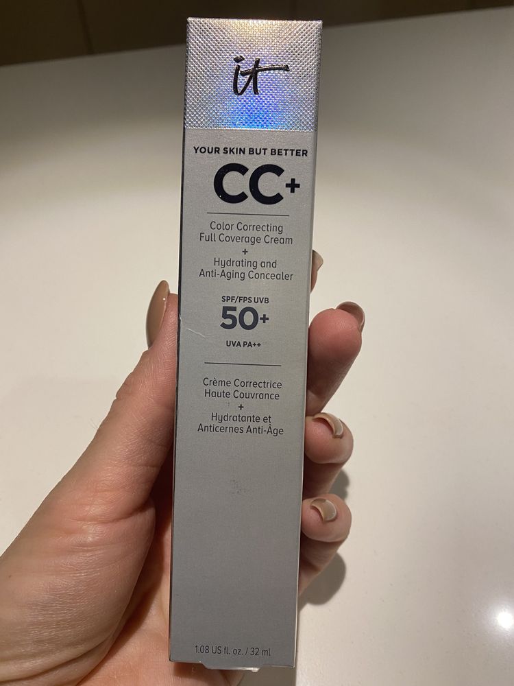 it Cosmetics Nawilżanie Your Skin But Better CC+ Cream SPF 50+