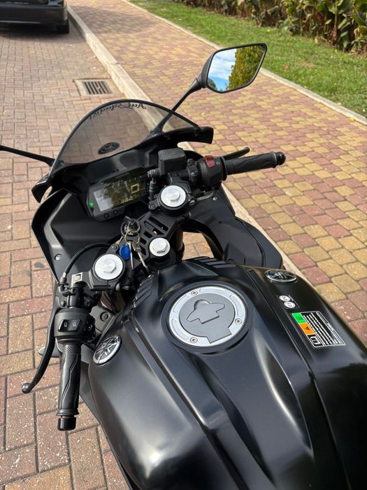 Yamaha R125 YZF ano 2023