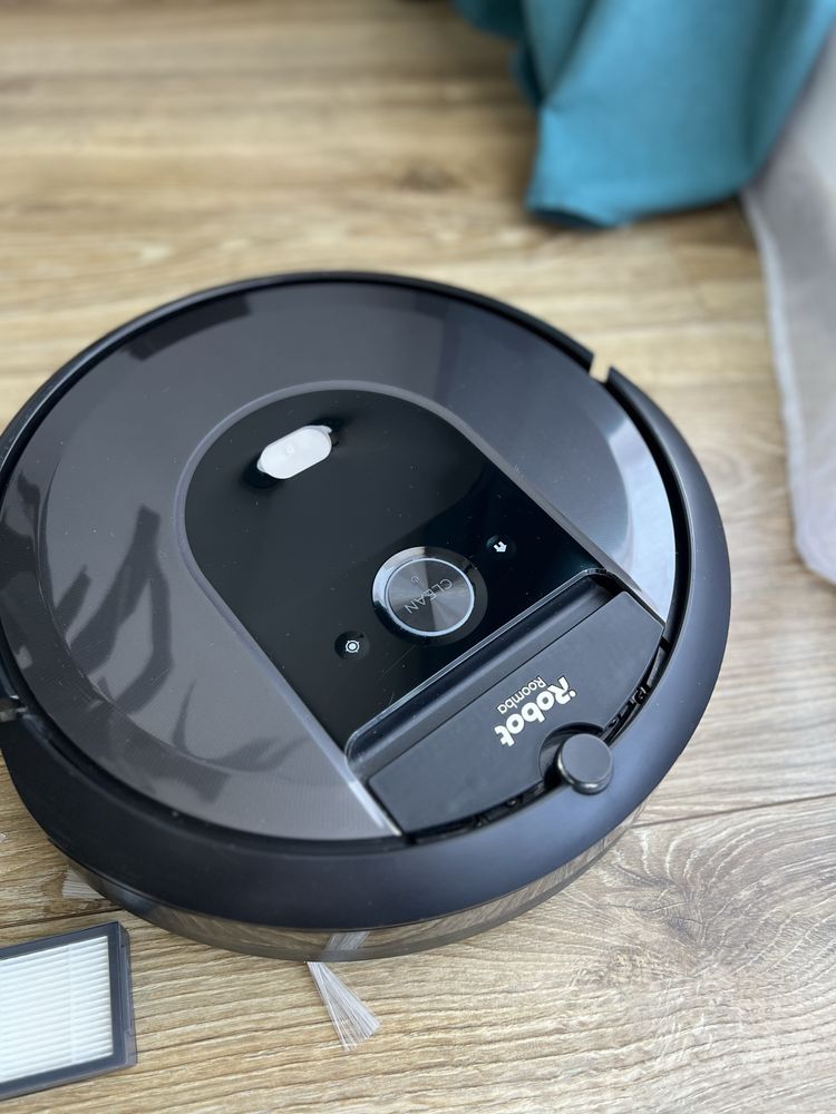 Robot sprzątający iRobot Roomba i7 Odkużac