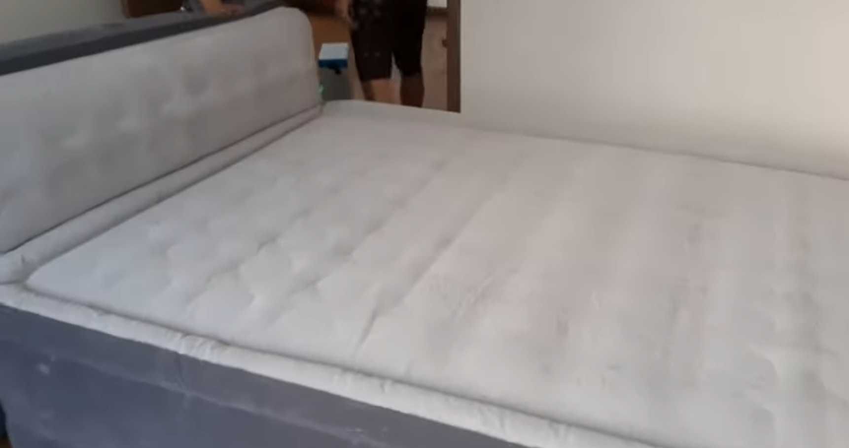 Надувне ліжко матрац надувний  з ізголів'ям та  електро насосом