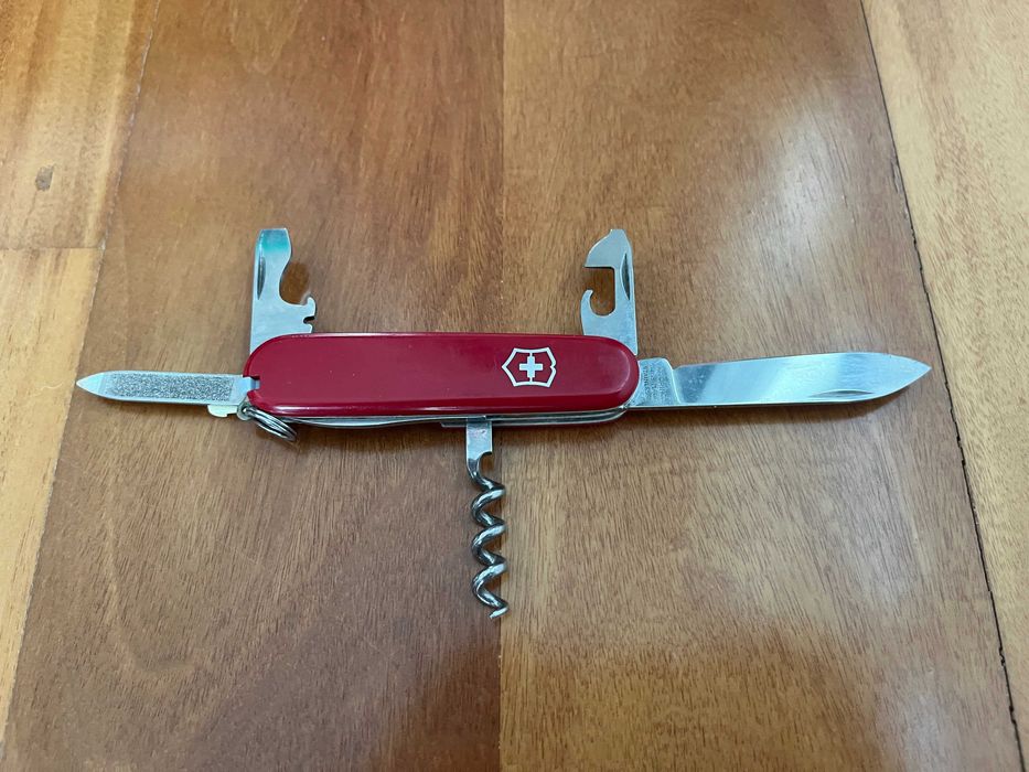 Canivete suíço Victorinox 6 funções - como novo