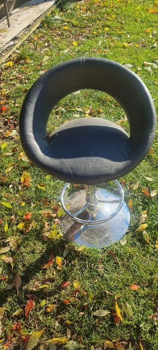 Hoker obrotowy czarny