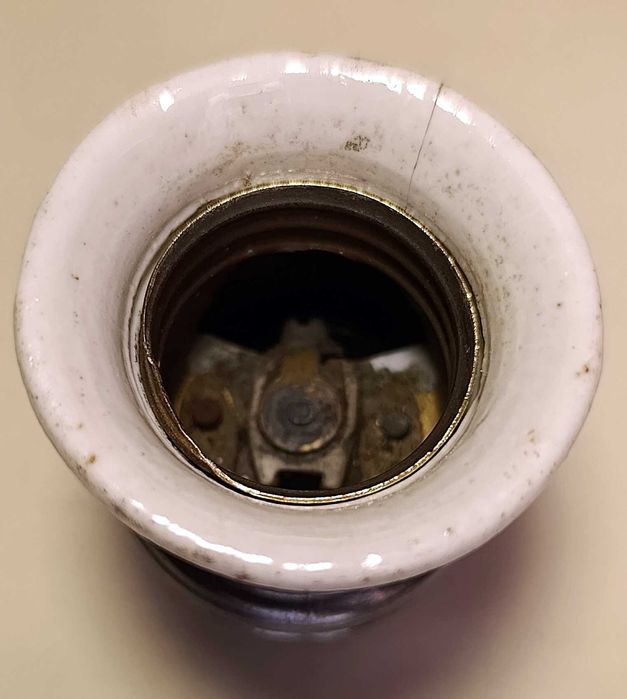 Oprawka do lampy, oprawka E27 stalowa z porcelanką