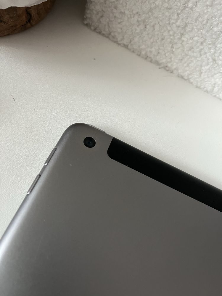 Ipad  (6. generacji)