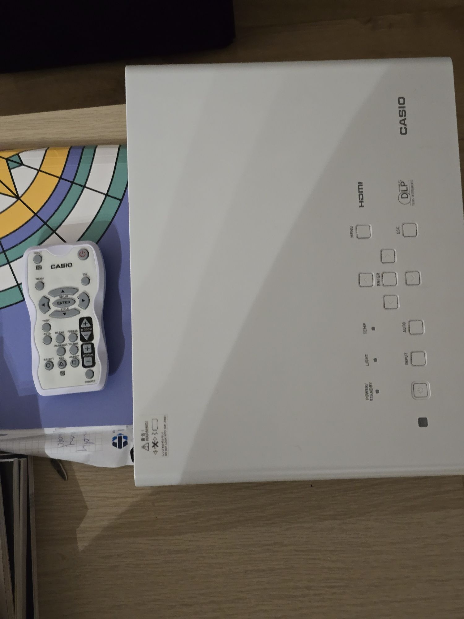 Projektor DLP Casio XJ-M250 biały+ pilot+Przewód zasilajacy