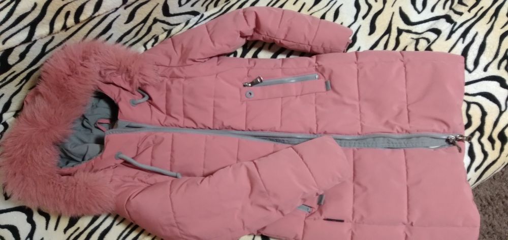 Куртка зимова ( зима ) на дівчинку ( 8-12 років залежно від дитини)