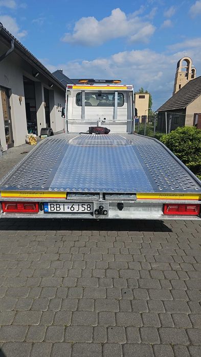 Autolaweta auto pomoc  wynajem samochodu kat B   transport