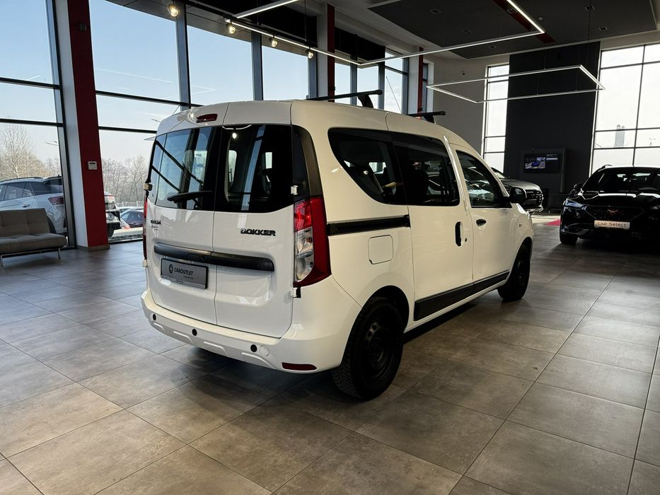 Pozostałośc drzwi boczne błotniki tyl części Dacia Dokker O389 1.5 dCi