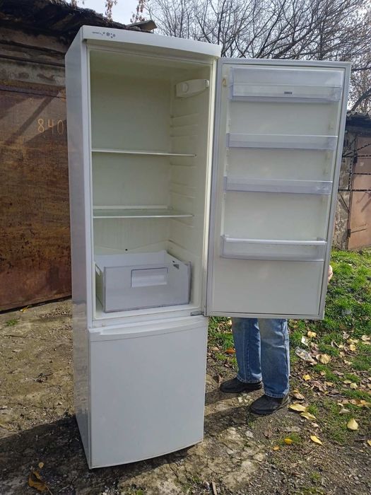 Продам холодильник Zanussi италия