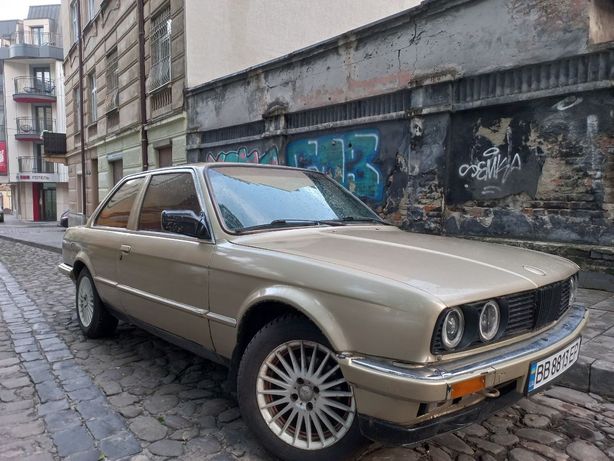 BMW 316 E30 coupe