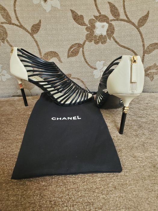 Sapato NOVO CHANEl tam 40,5