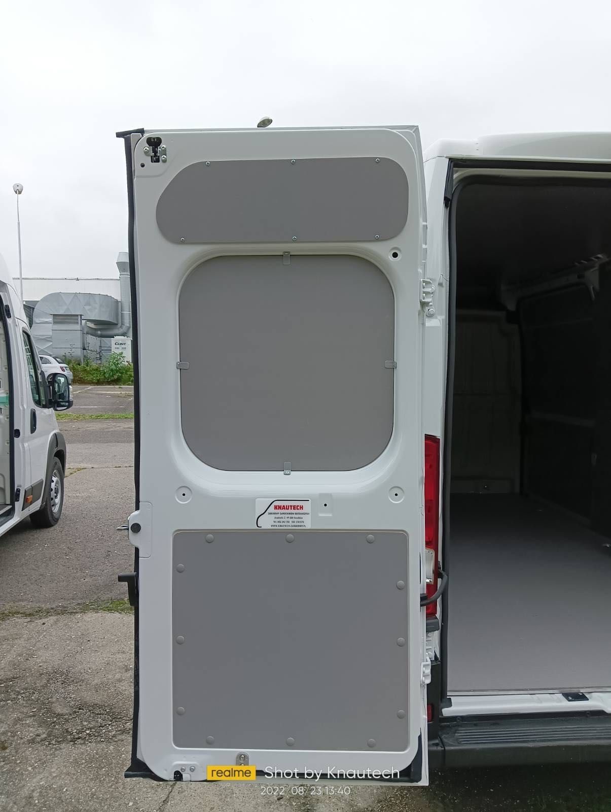 Zabudowy aut dostawczych Jumper Ducato Boxer Master L3H2 KNAUTECH